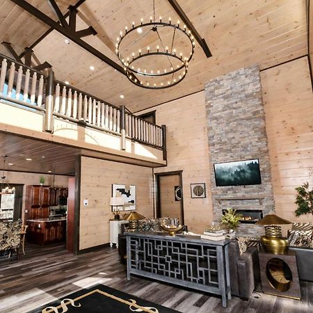 Villa Swim And Gym Mansion à Pigeon Forge Extérieur photo