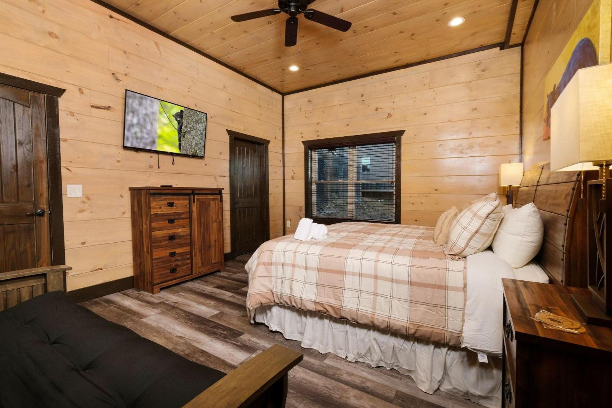 Villa Swim And Gym Mansion à Pigeon Forge Extérieur photo