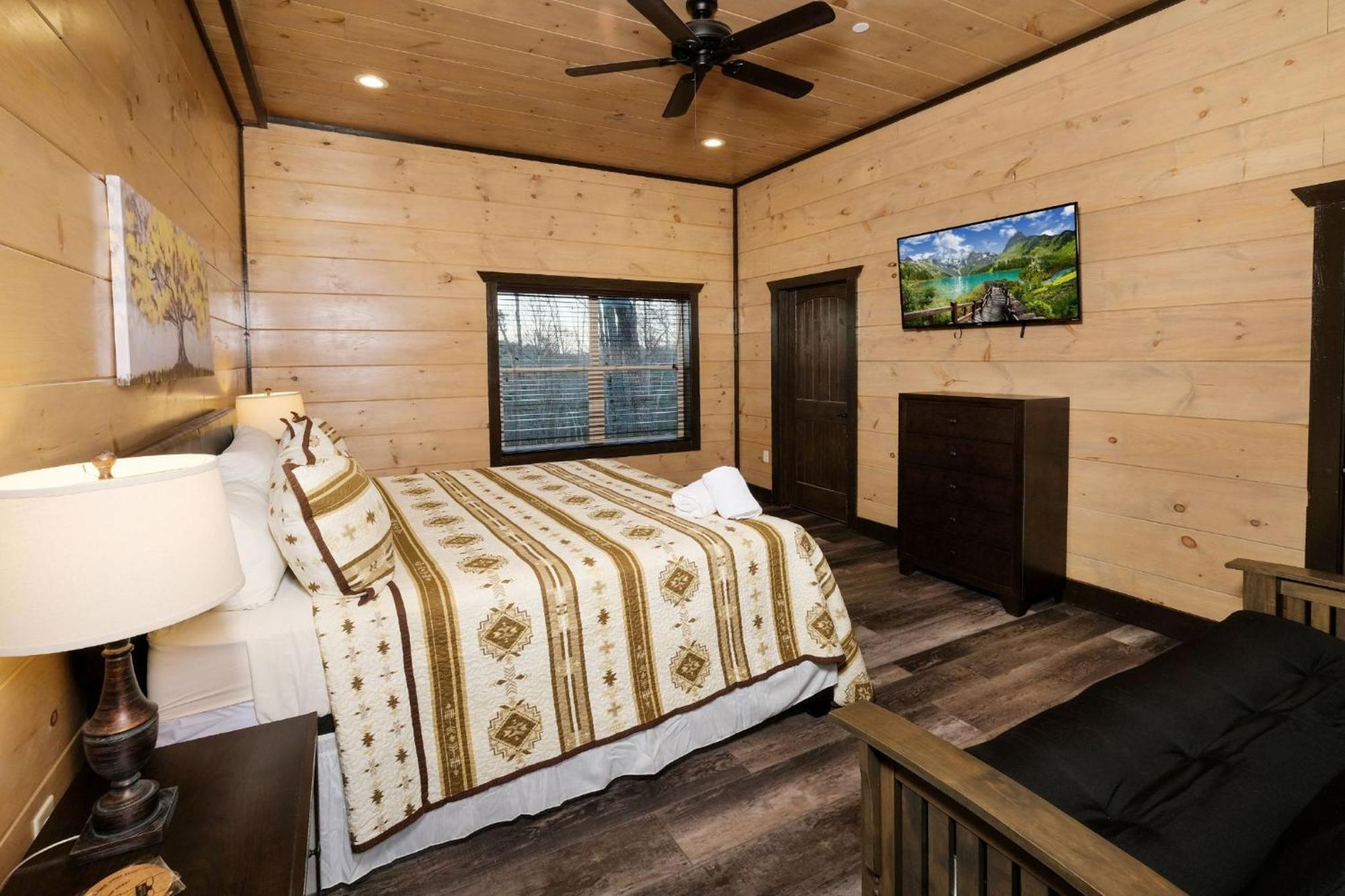 Villa Swim And Gym Mansion à Pigeon Forge Extérieur photo