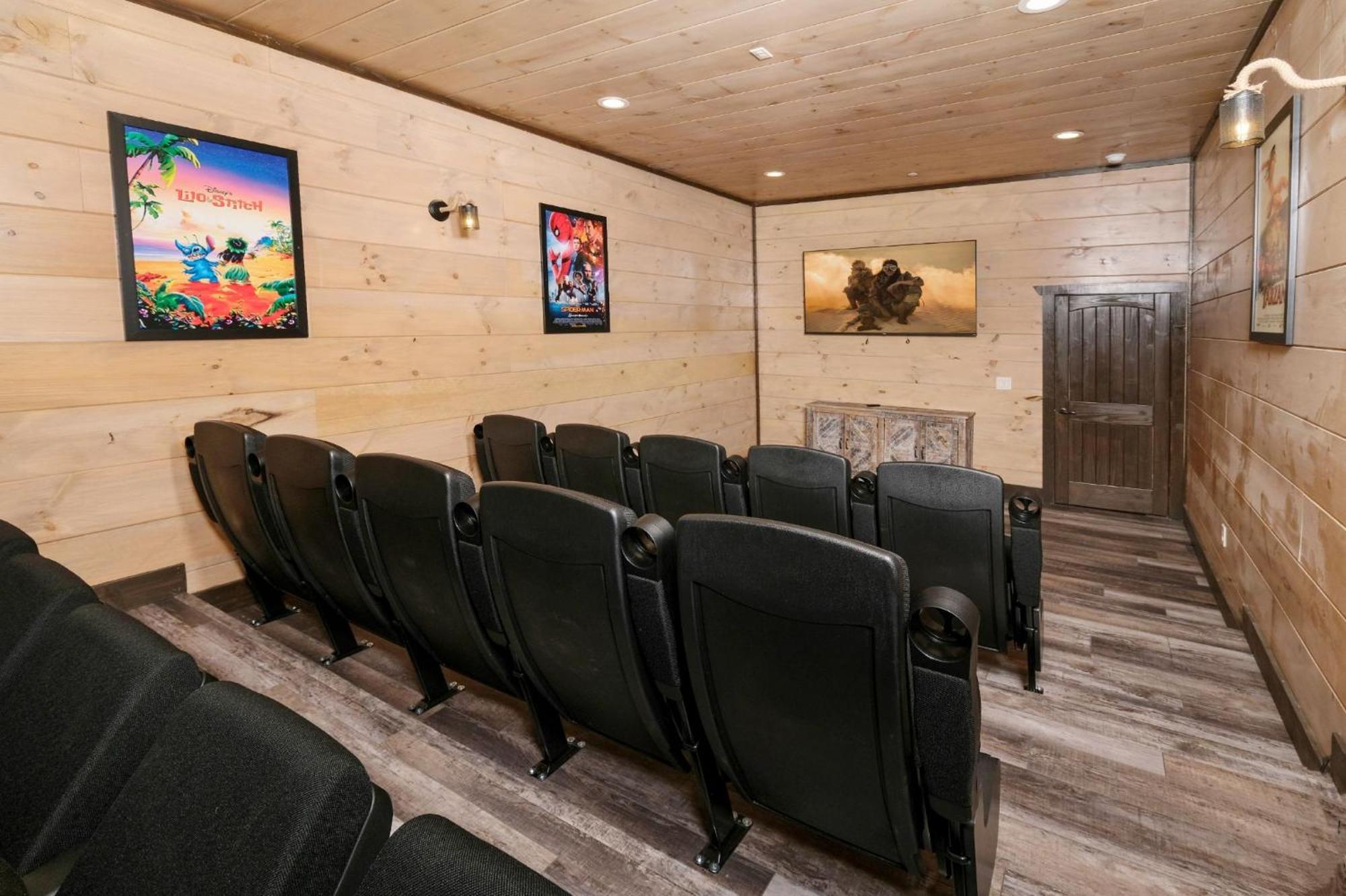 Villa Swim And Gym Mansion à Pigeon Forge Extérieur photo