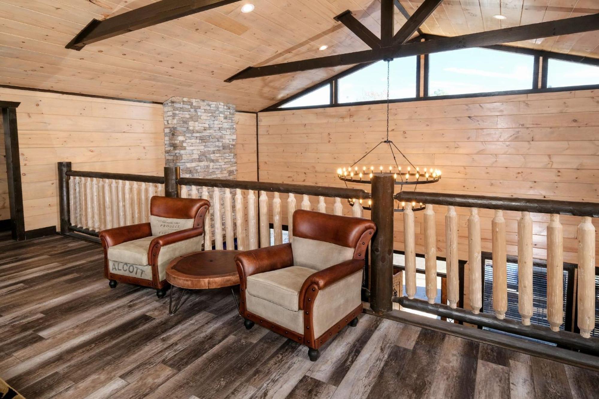 Villa Swim And Gym Mansion à Pigeon Forge Extérieur photo